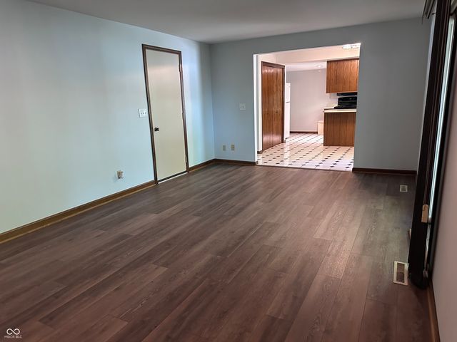 3752 Ironwood Drive, Columbus, IN 47203