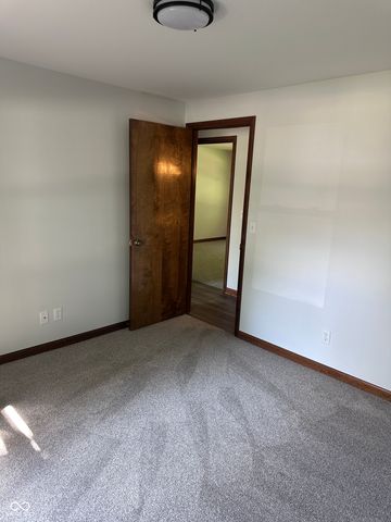 3752 Ironwood Drive, Columbus, IN 47203