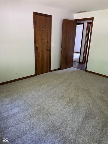 3752 Ironwood Drive, Columbus, IN 47203