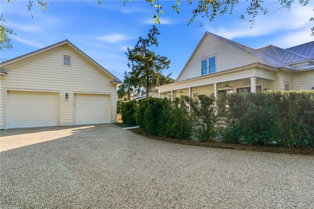 103 Yacht Club Drive, St Simons Island, GA 31522