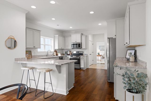 804 Wellstone Drive, Chattanooga, TN 37405