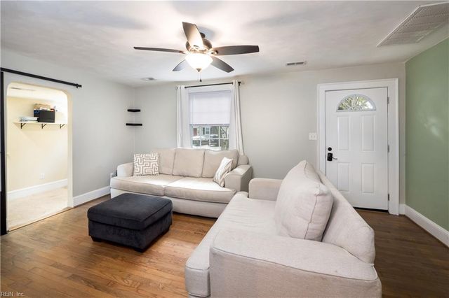 2608 Bapaume AVE, Norfolk, VA 23509