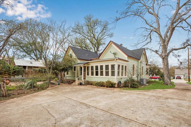 701 W Third Street, Brenham, TX 77833