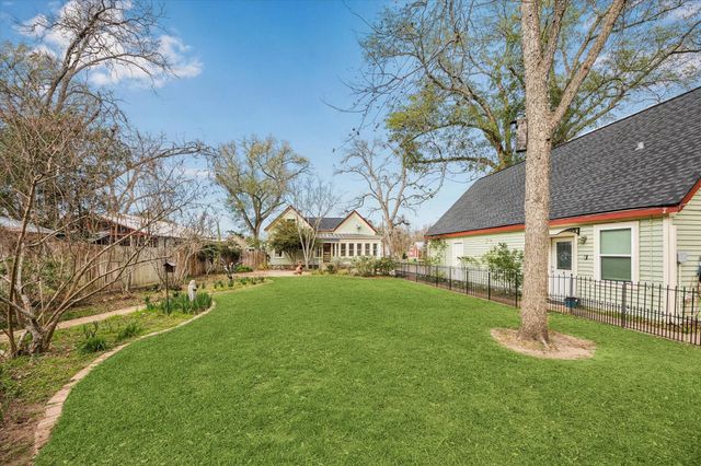 701 W Third Street, Brenham, TX 77833