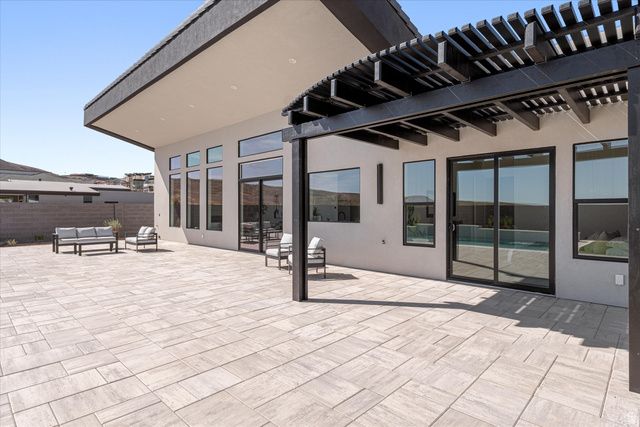 1523 W 840 S, Hurricane, UT 84737