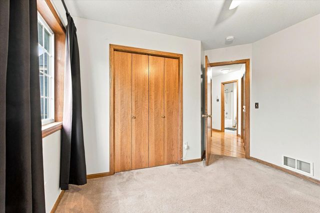15740 Yellow Pine Street NW, Andover, MN 55304