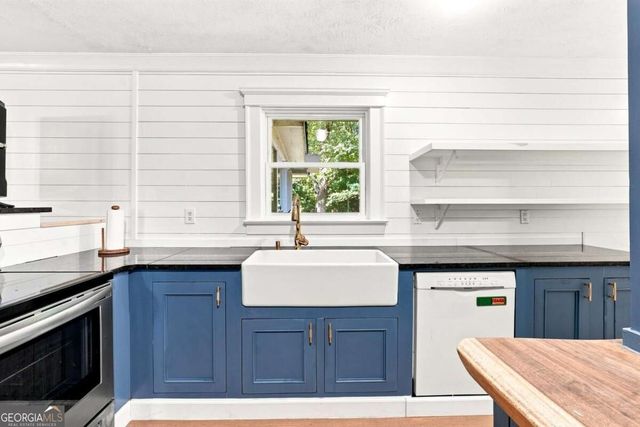 6654 Songwood Drive, Austell, GA 30168