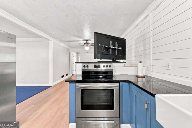 6654 Songwood Drive, Austell, GA 30168