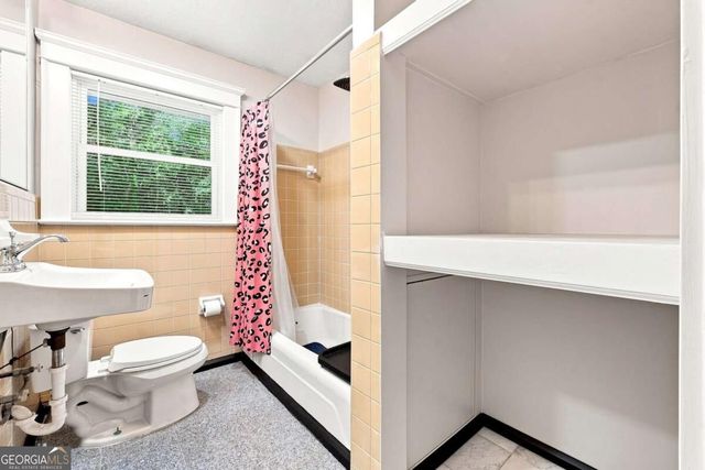 6654 Songwood Drive, Austell, GA 30168