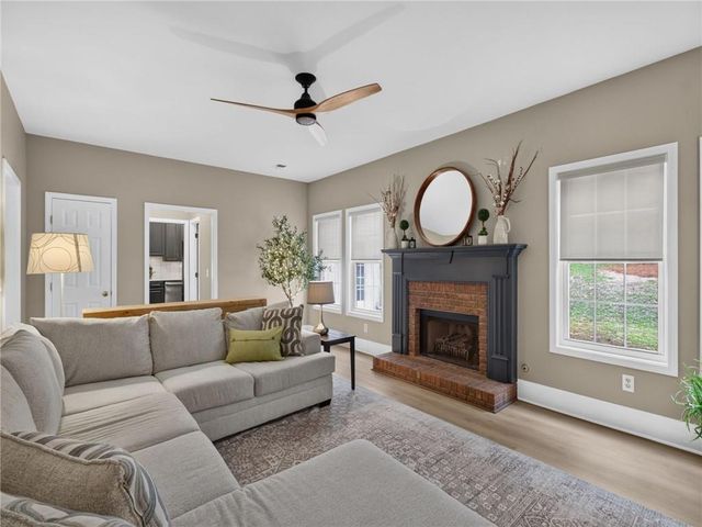1566 Vine Leaf Drive, Powder Springs, GA 30127