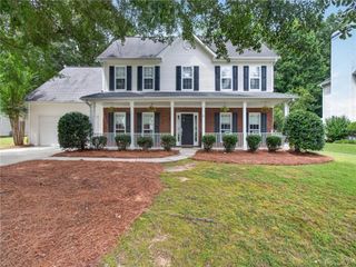 1566 Vine Leaf Drive, Powder Springs, GA 30127