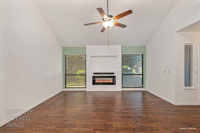 3667 Gold Creek Ln, Sacramento, CA 95827