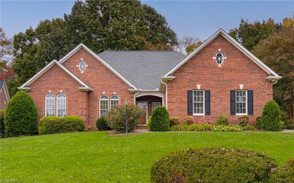 1025 Glen Day Drive, Clemmons, NC 27012