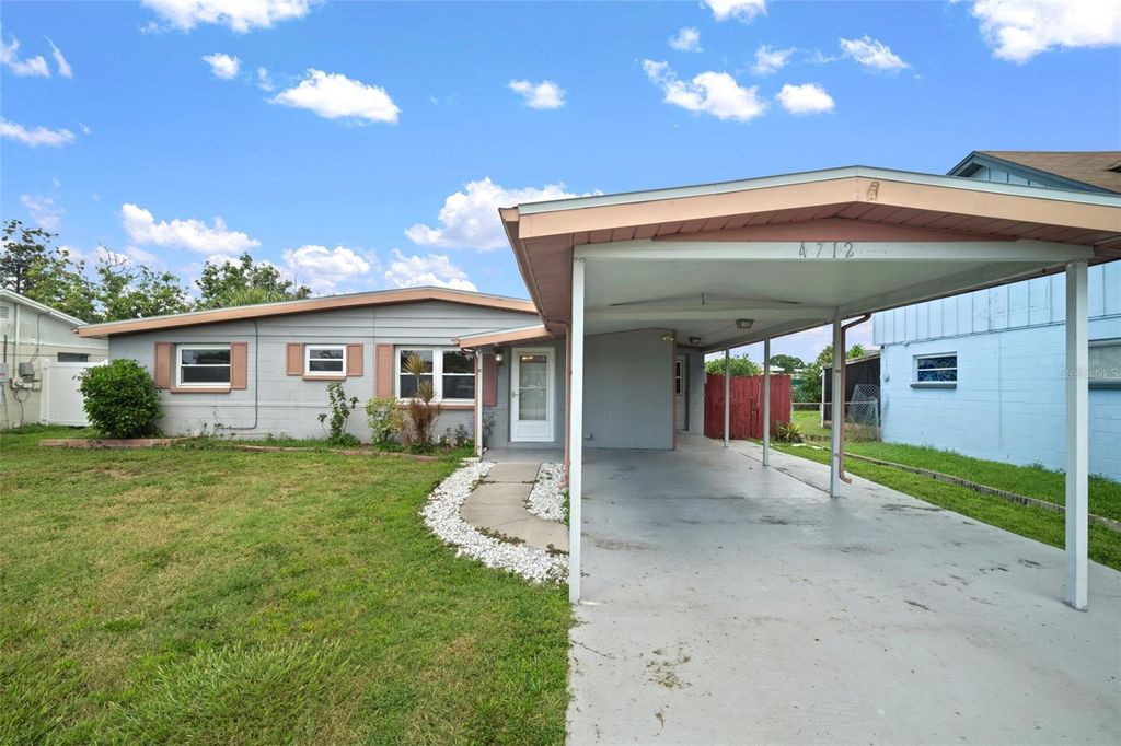 4712 BESSIE ROAD, Tampa, FL 33615