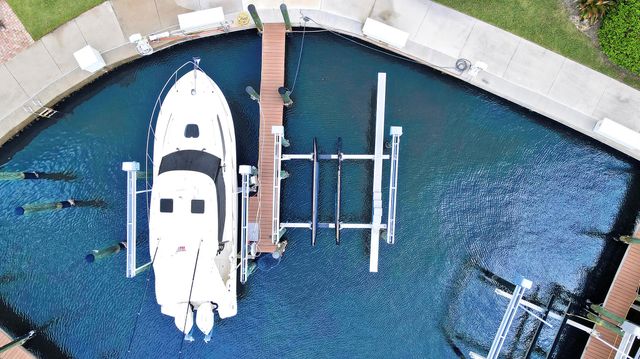 1405 NE Indian River Drive 9, Jensen Beach, FL 34957