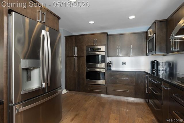 1789 Blue Heron Court, Bloomfield Hills, MI 48302