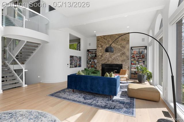 1789 Blue Heron Court, Bloomfield Hills, MI 48302
