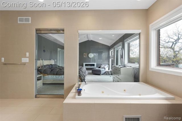 1789 Blue Heron Court, Bloomfield Hills, MI 48302