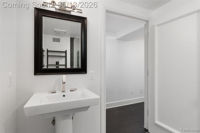 1789 Blue Heron Court, Bloomfield Hills, MI 48302