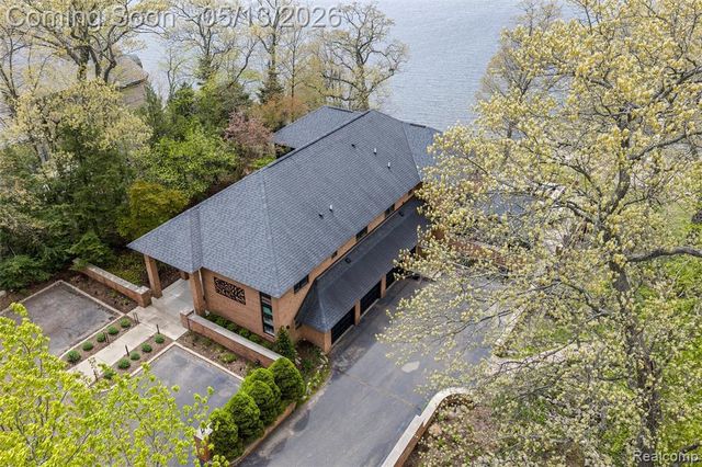 1789 Blue Heron Court, Bloomfield Hills, MI 48302