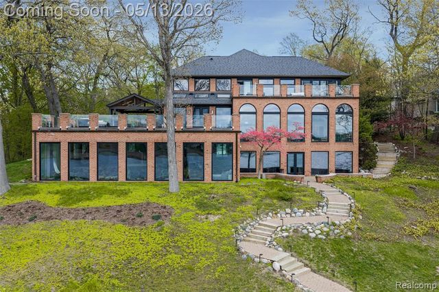 1789 Blue Heron Court, Bloomfield Hills, MI 48302