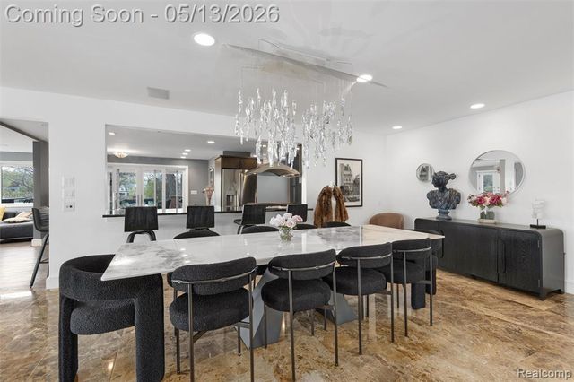 1789 Blue Heron Court, Bloomfield Hills, MI 48302