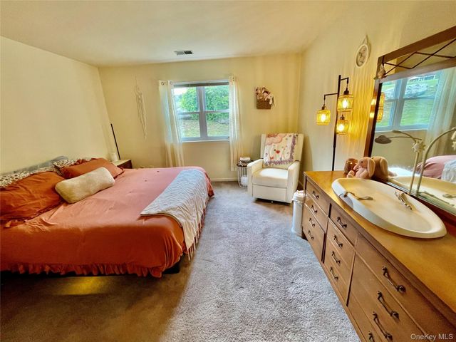 276 Temple Hill Road 2207, New Windsor, NY 12553