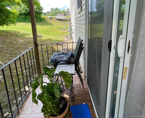 276 Temple Hill Road 2207, New Windsor, NY 12553