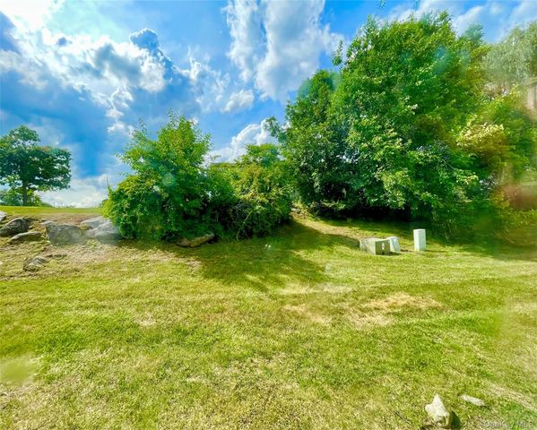 276 Temple Hill Road 2207, New Windsor, NY 12553