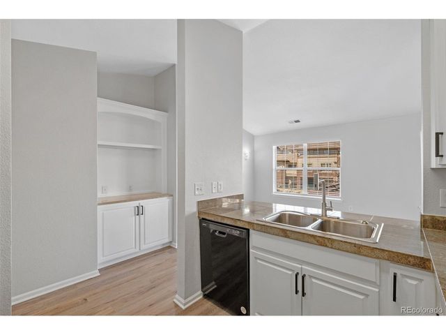 3884 S Dallas Cir 202, Aurora, CO 80014