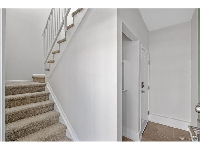 3884 S Dallas Cir 202, Aurora, CO 80014