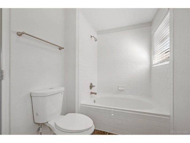 3884 S Dallas Cir 202, Aurora, CO 80014