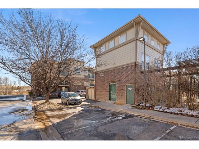 3884 S Dallas Cir 202, Aurora, CO 80014