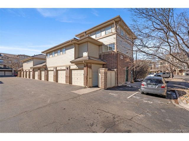 3884 S Dallas Cir 202, Aurora, CO 80014
