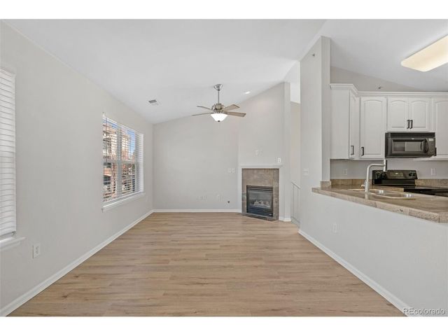 3884 S Dallas Cir 202, Aurora, CO 80014