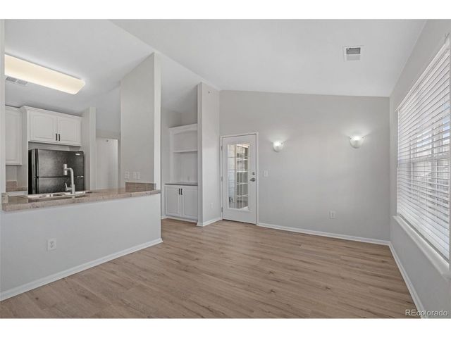 3884 S Dallas Cir 202, Aurora, CO 80014