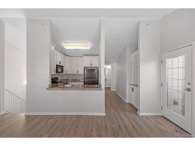 3884 S Dallas Cir 202, Aurora, CO 80014