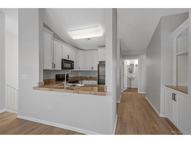 3884 S Dallas Cir 202, Aurora, CO 80014
