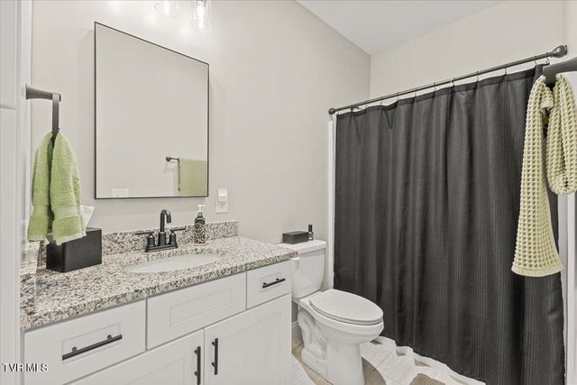 710 Hunts Terrace Drive, Kingsport, TN 37663