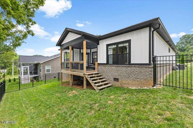 710 Hunts Terrace Drive, Kingsport, TN 37663