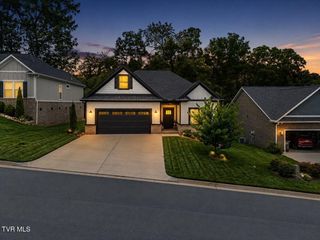 710 Hunts Terrace Drive, Kingsport, TN 37663