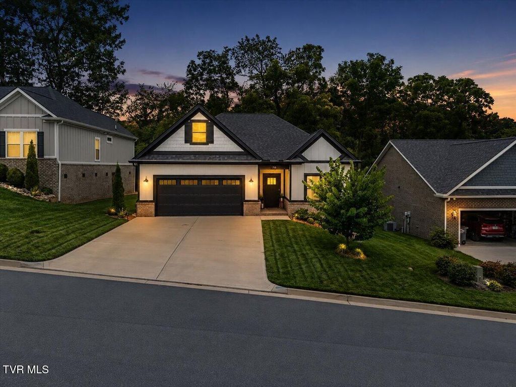 710 Hunts Terrace Drive, Kingsport, TN 37663