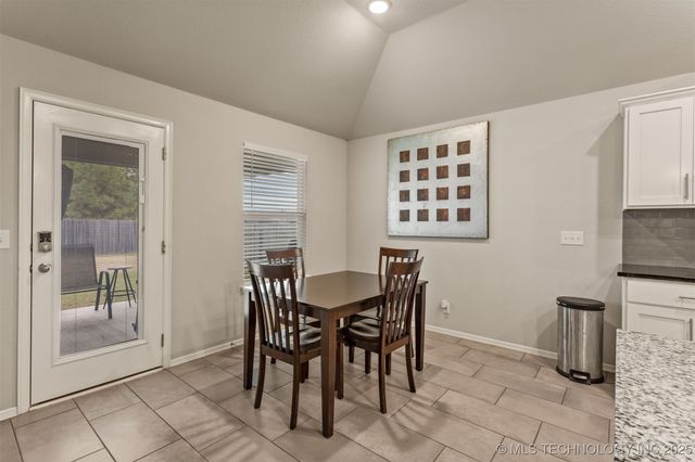 7321 S Hemlock Avenue, Broken Arrow, OK 74011