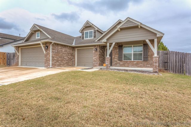 7321 S Hemlock Avenue, Broken Arrow, OK 74011