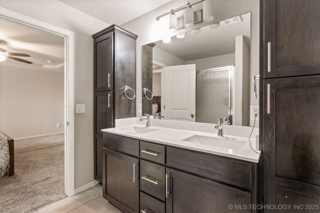 7321 S Hemlock Avenue, Broken Arrow, OK 74011