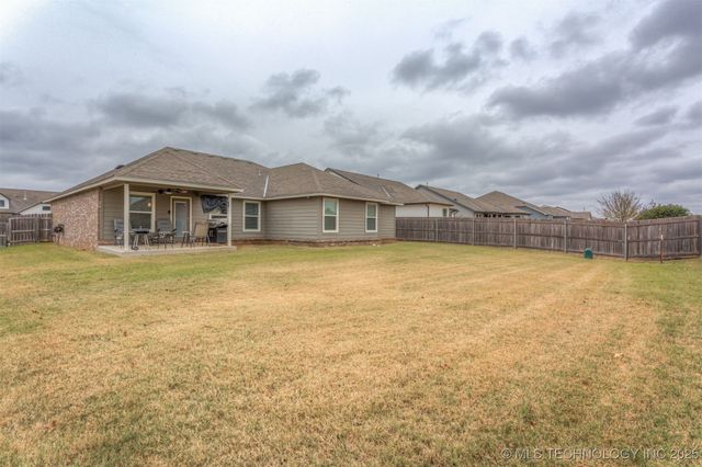 7321 S Hemlock Avenue, Broken Arrow, OK 74011