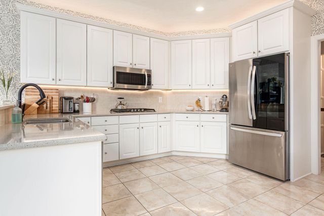 9800 Malibu Court, Plain City, OH 43064