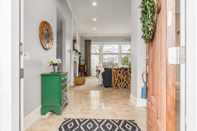 9800 Malibu Court, Plain City, OH 43064