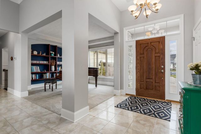 9800 Malibu Court, Plain City, OH 43064