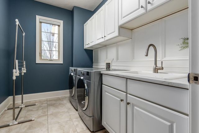 9800 Malibu Court, Plain City, OH 43064